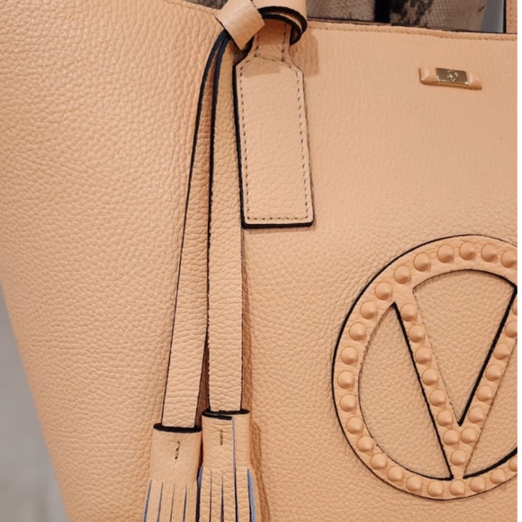 Valentino Bag - Picture 11 of 12